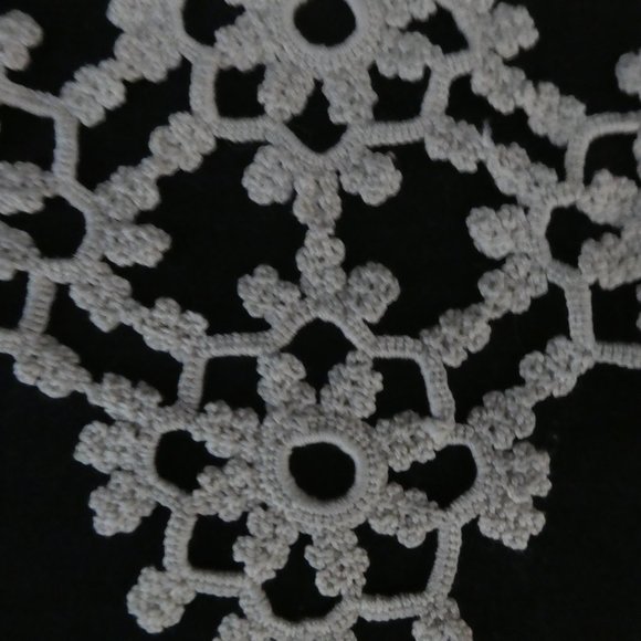 Cute Vintage Handmade Crochet Doily - Picture 6 of 6